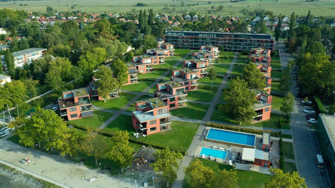 Prime Apartmans Балатонлеле Екстериор снимка